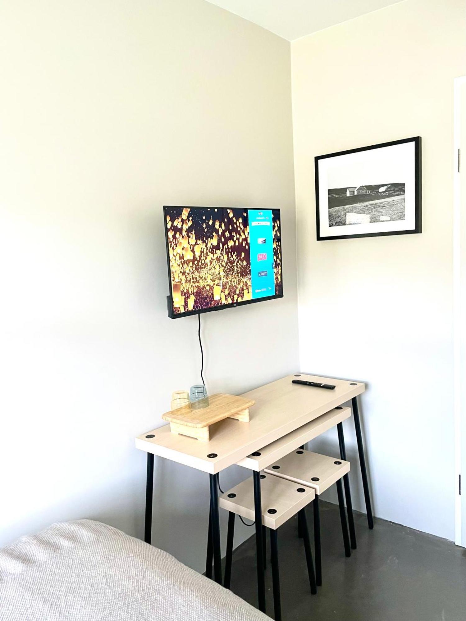 Lindarholl Guesthouse Stori-Bakki ภายนอก รูปภาพ